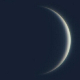 Venus as a thin crescent photographed in the dawn sky by Vincenzo Mirabella in August 2015 (Photo: Vincenzo Mirabella/ALPO-Japan)